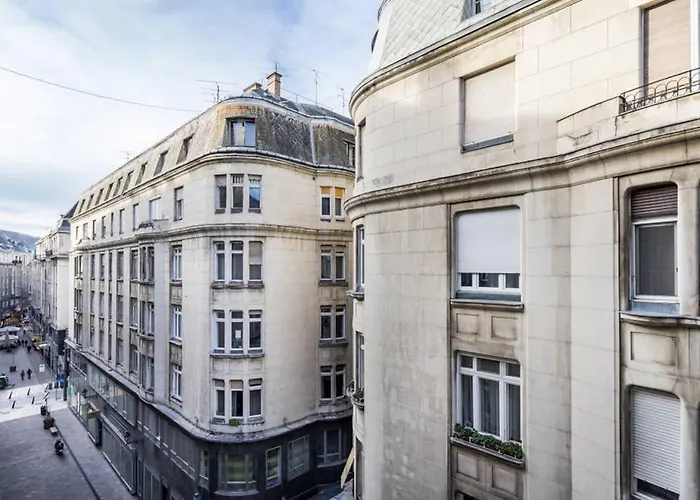 Luxury Pilvax Lägenhet *