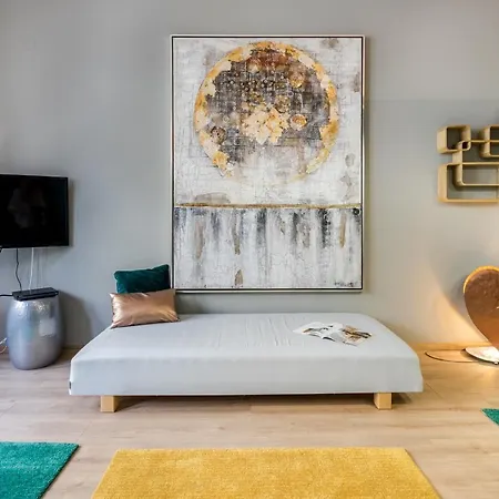 Luxury Pilvax